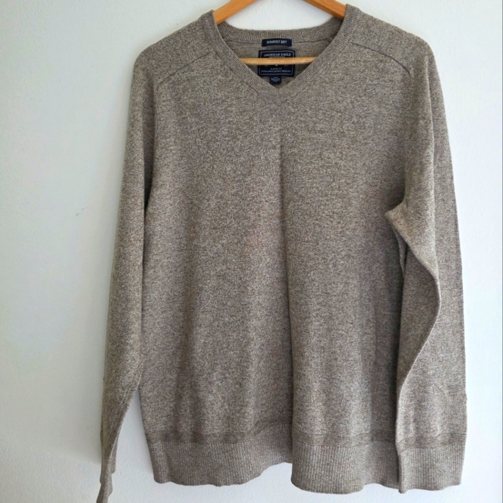 American Eagle Seriously Soft Classic‎ Fit V-Neck Sweater Men's Size Large